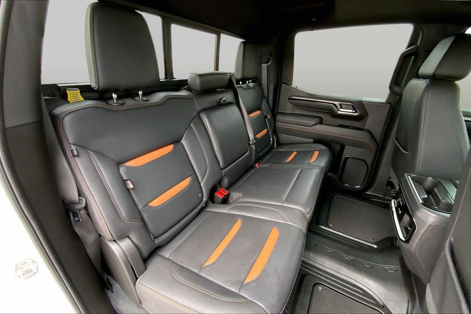 Used 2025 Summit White GMC AT4 image 20