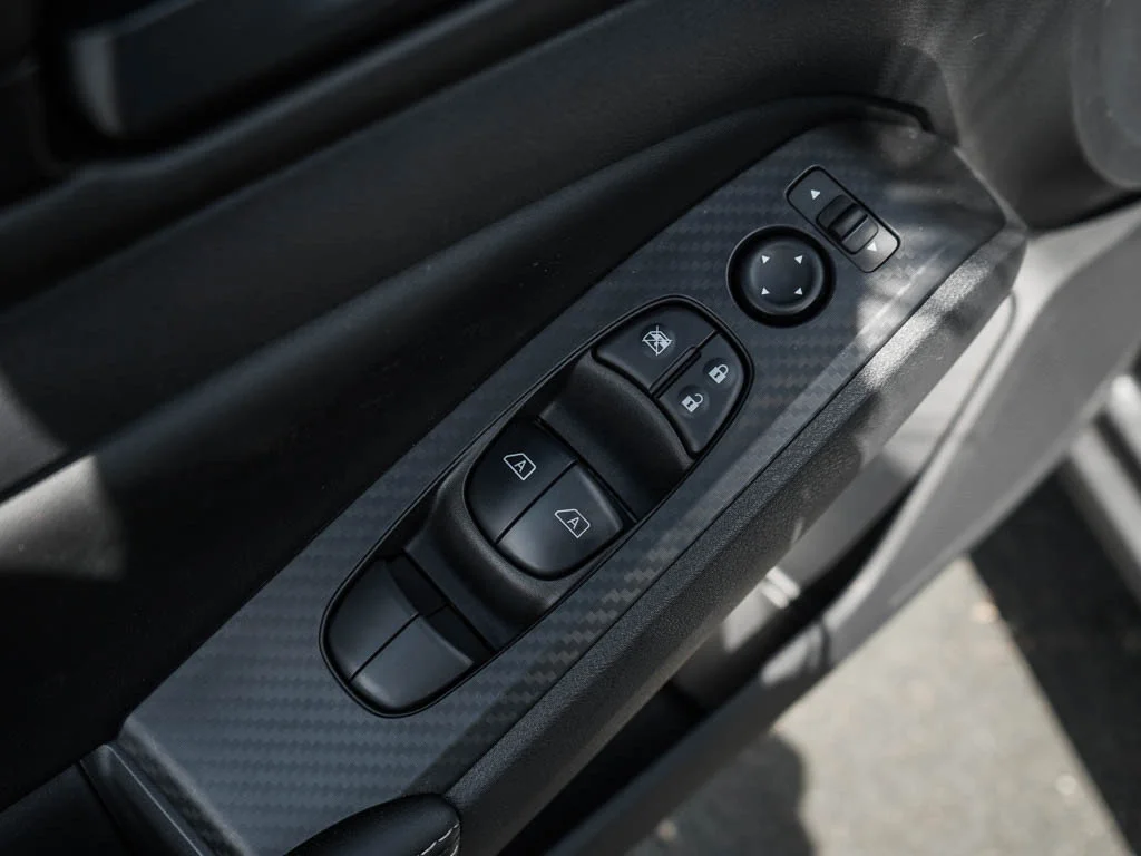 New 2026 Gun Metallic Nissan 2.5 SV image 15