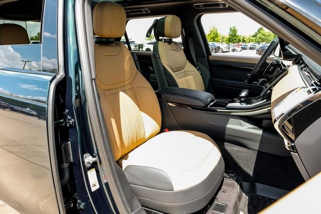 New 2026  Land Rover Dynamic SE image 41