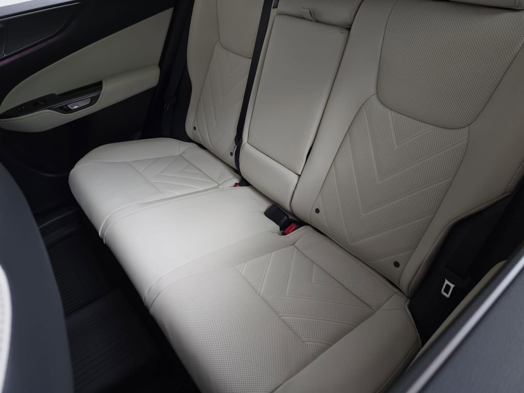 2026 Lexus NX 450h+ Luxury - Photo 14