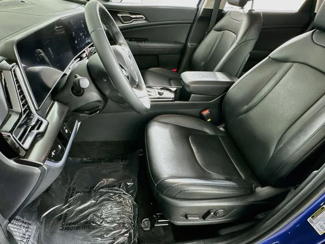 Certified Pre-Owned 2025 Kia Sportage EX