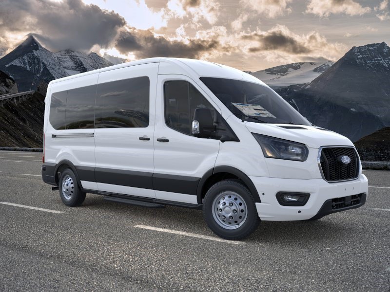 New 2026 Oxford White Ford XLT image 7
