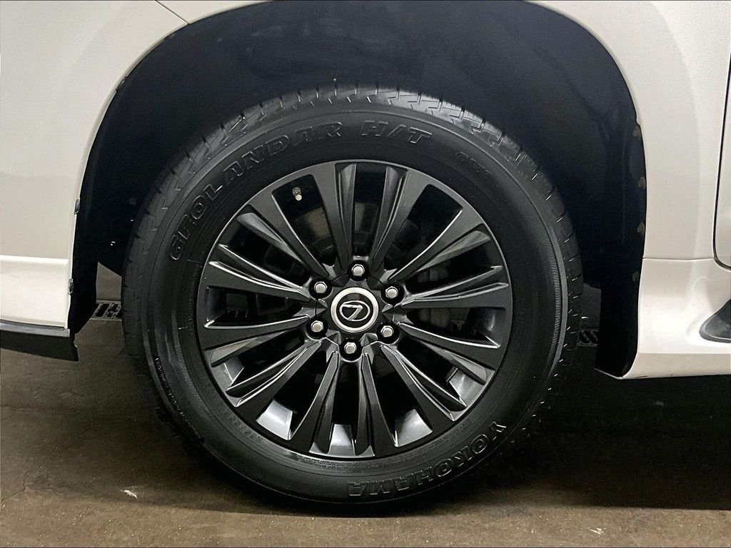 Used 2021 White Lexus 460 image 7
