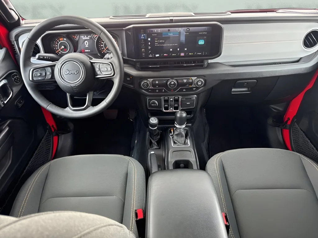 Used 2025 Red Jeep Sport S image 27