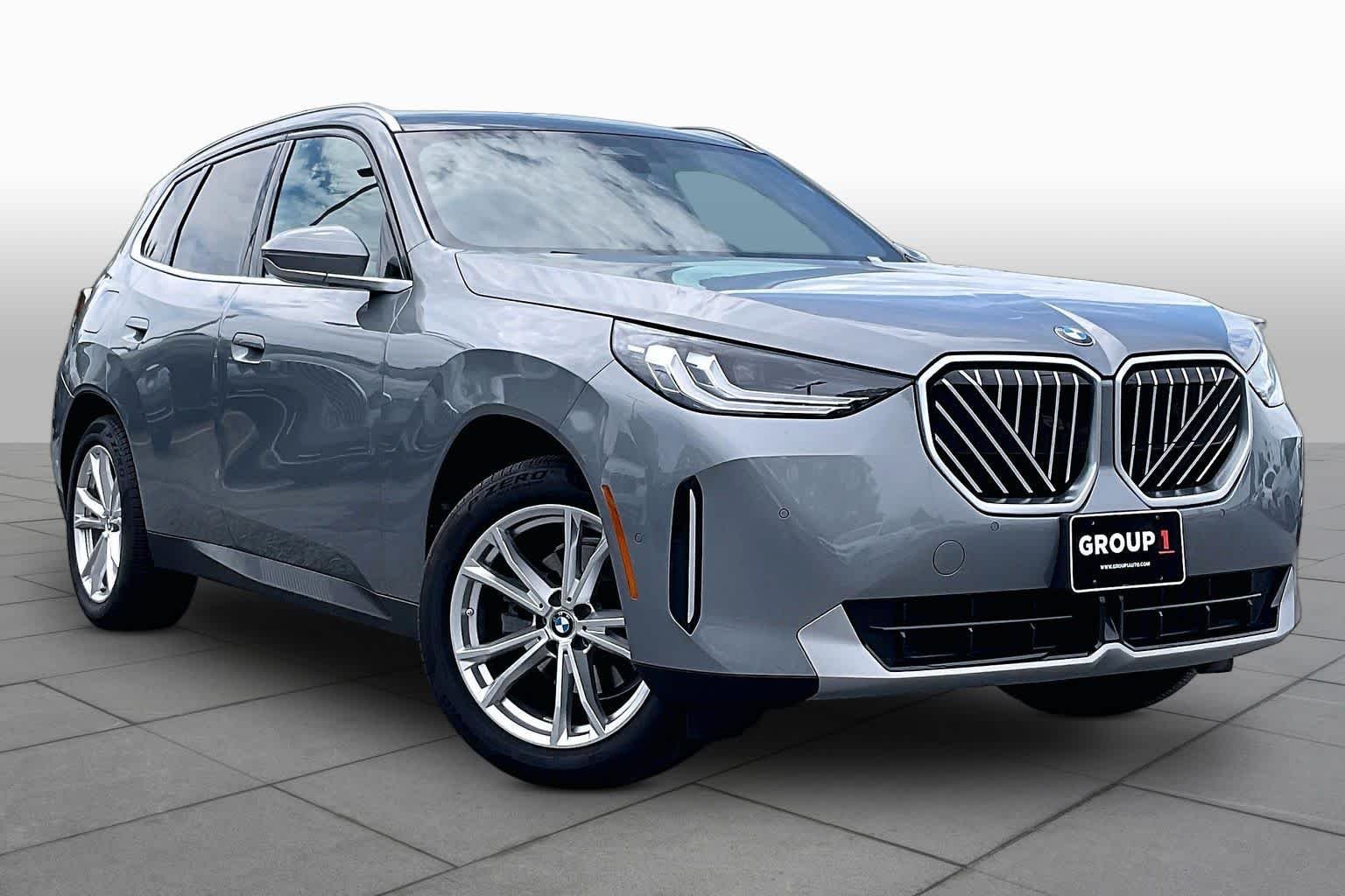 Used 2025 Skyscraper Gray Metallic BMW 30 xDrive image 2