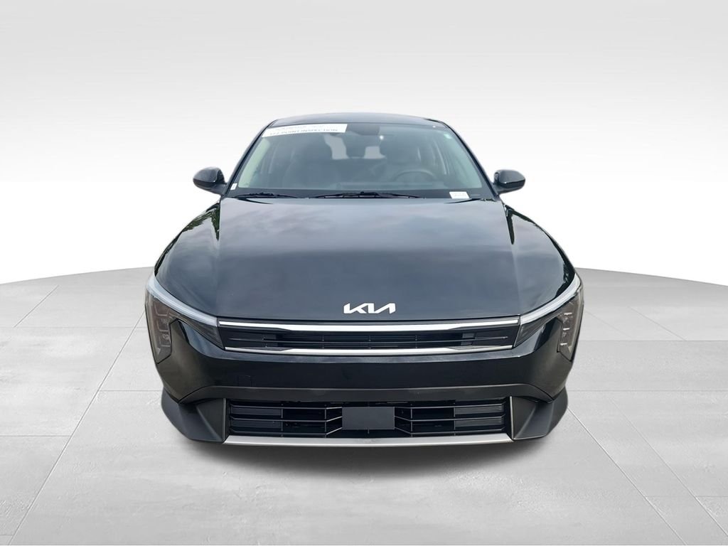 Used 2025 Black Kia EX image 3
