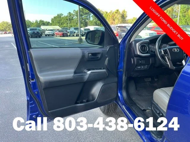 Used 2023 Blue Toyota SR5 image 4