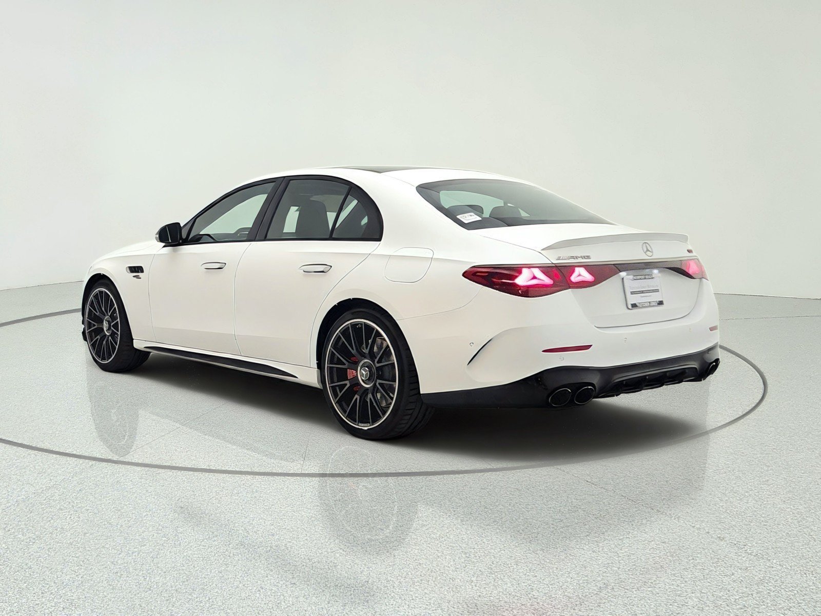 New 2026 MANUFAKTUR Moonlight White Magno Mercedes-Benz AMG® E 53 E 4MATIC+ Sedan image 22