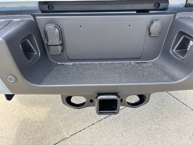 New 2026 Glacier Gray Metallic Tri-Coat Ford F-350® Lariat® image 11