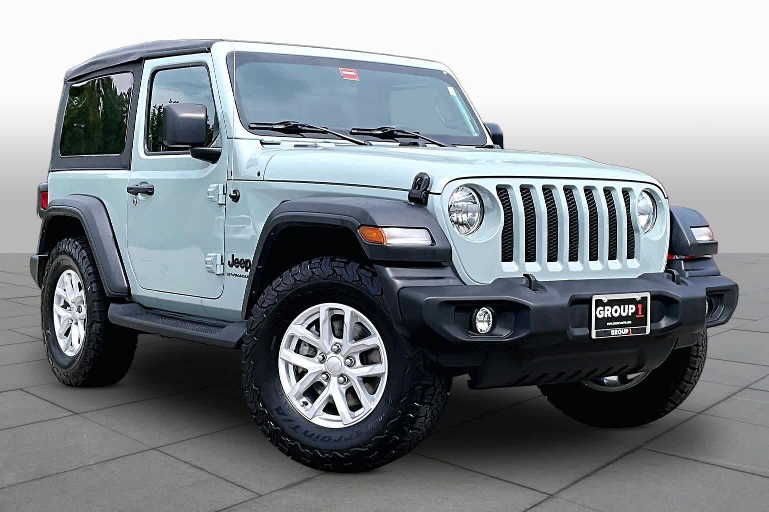 Used 2023 Earl Clearcoat Jeep Sport S image 3