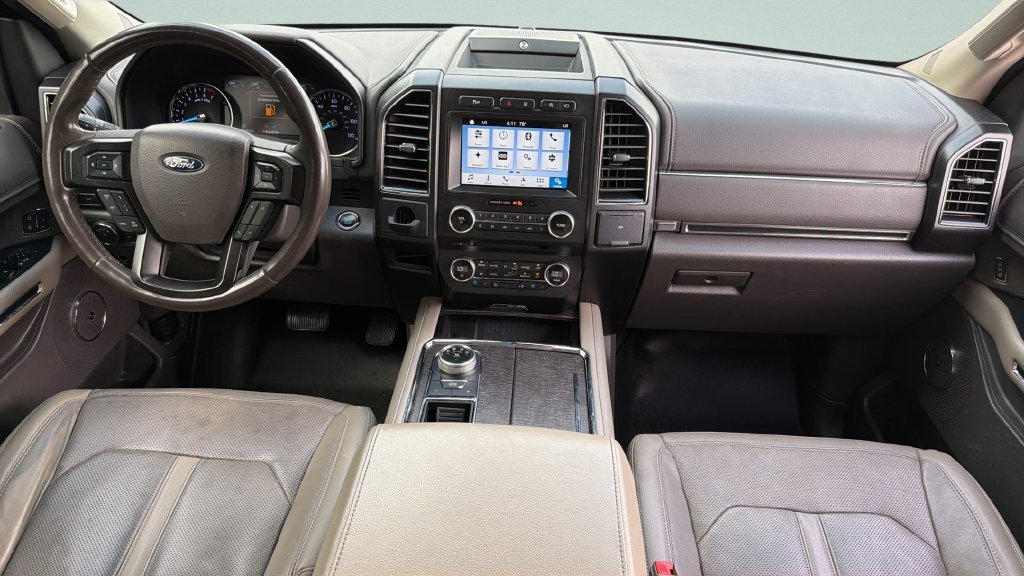 Used 2018 White Ford Limited image 12