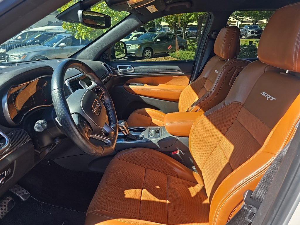 Used 2017 White/off-white Jeep SRT image 9