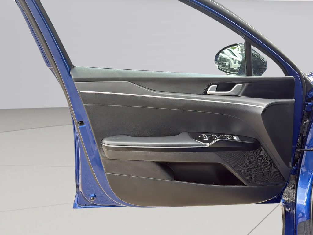 Certified Used 2023 Sapphire Blue Kia GT-Line image 10