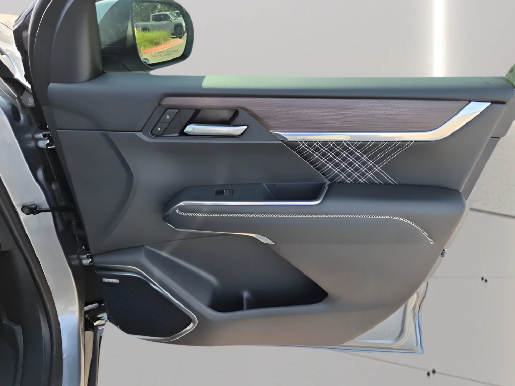 2026 GMC Acadia Denali - Photo 38