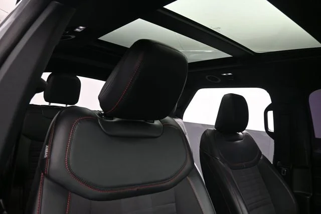 Certified Used 2025 Carbonized Gray Metallic Ford ST-Line image 33