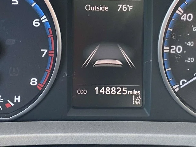 Used 2018 Gray Toyota LE image 13