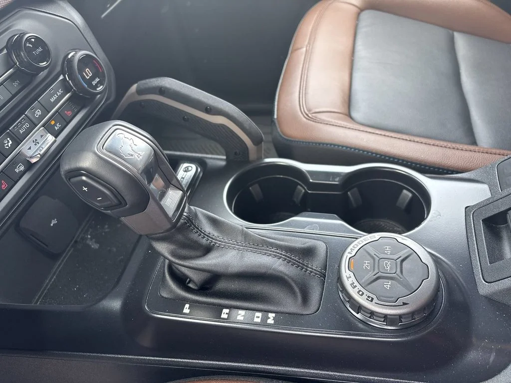 Used 2024 Blue Ford Outer Banks image 22