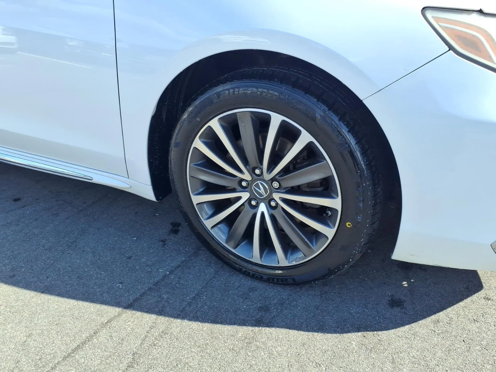 Used 2018 Bellanova White Pearl Acura w/Advance Pkg image 12