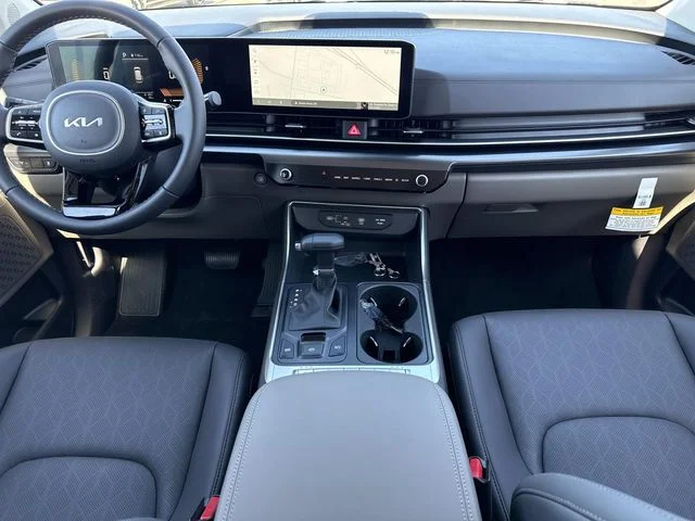 Certified Used 2026 White Kia LXS image 17