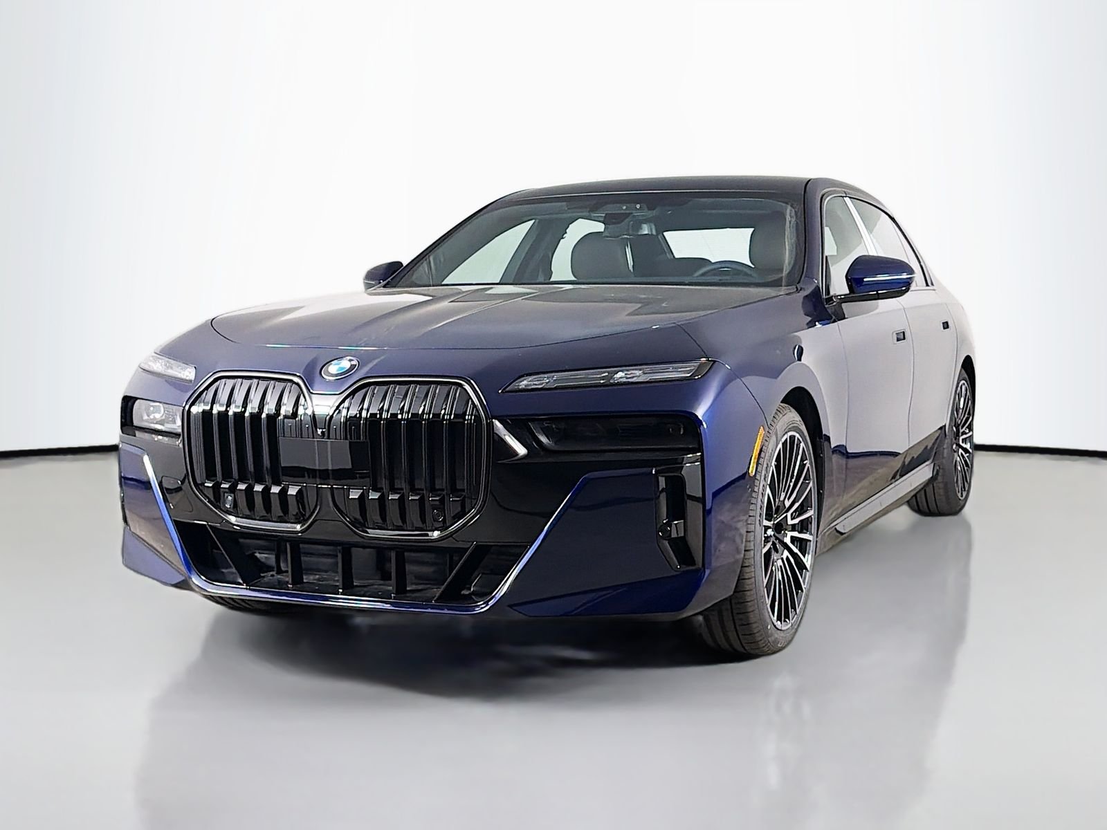 New 2026 BMW 7 Series 760i xDrive 4D Sedan in Thousand Oaks