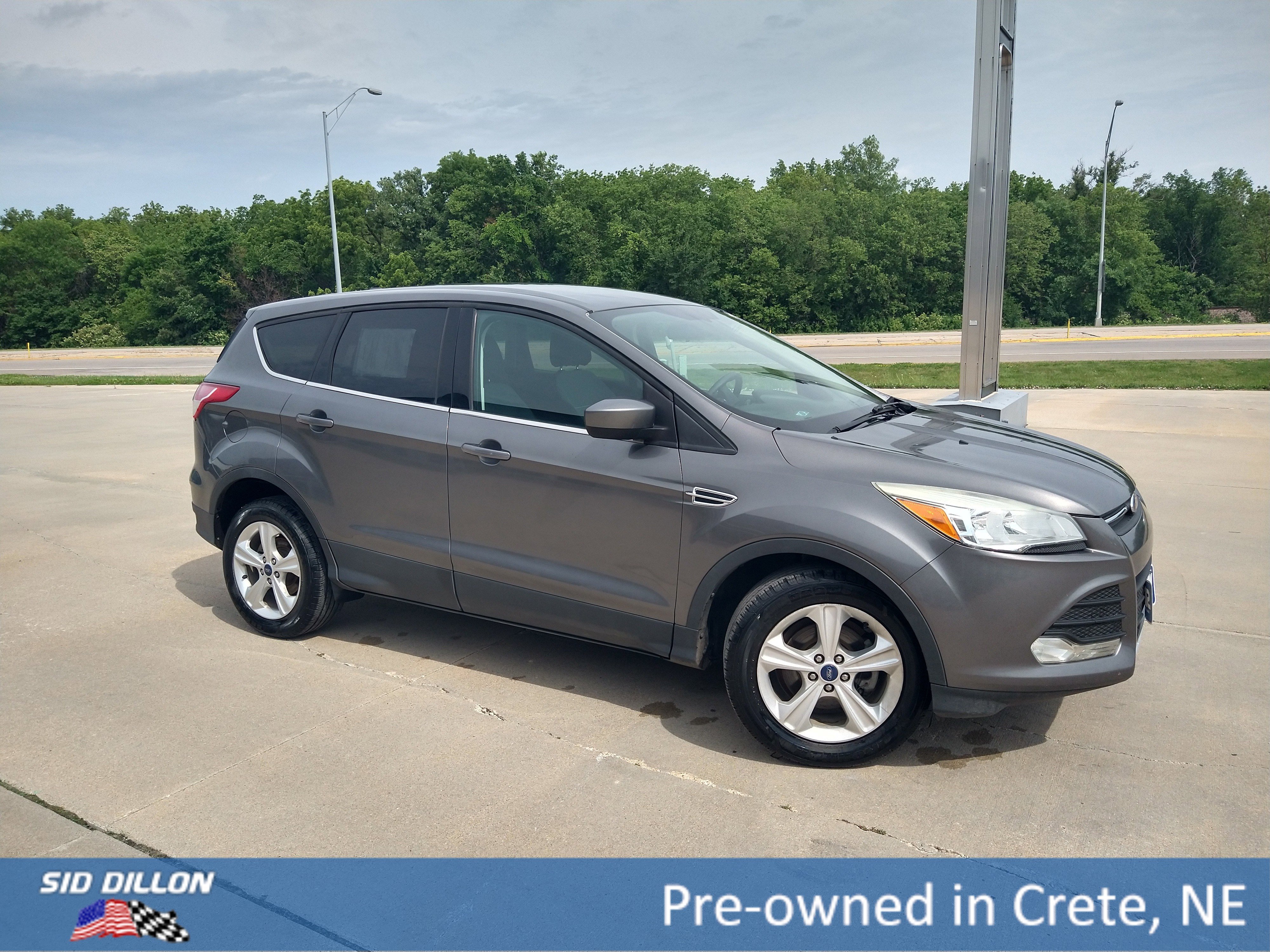 Used 2014 Sterling Gray Metallic Ford SE image 13