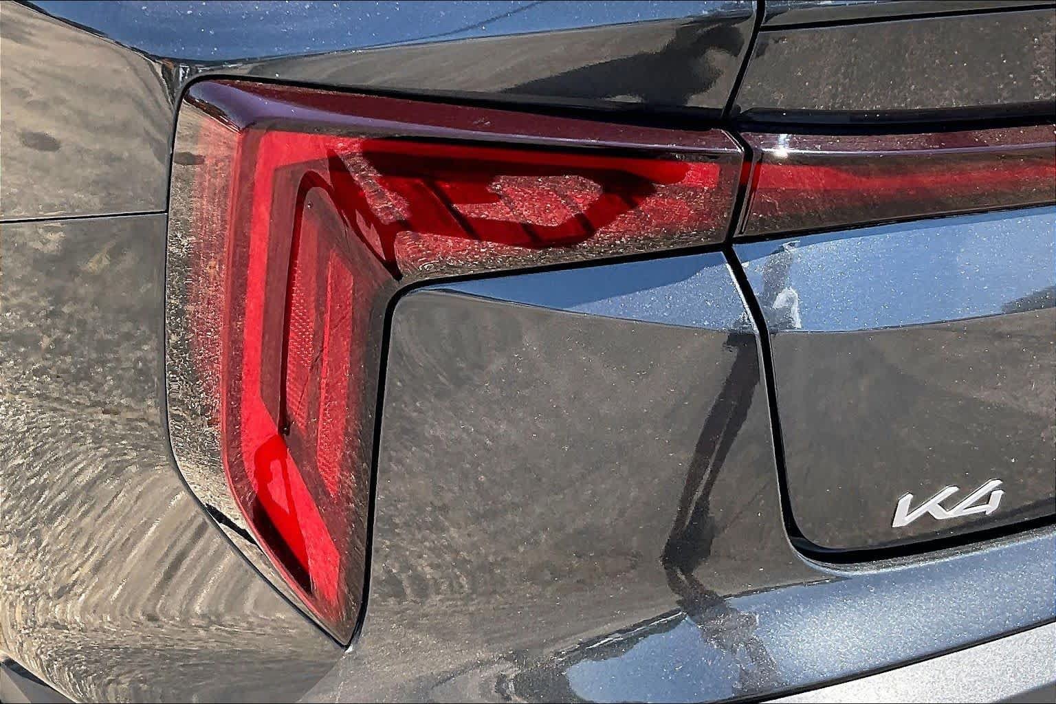 Used 2025 Interstellar Gray Kia EX image 27