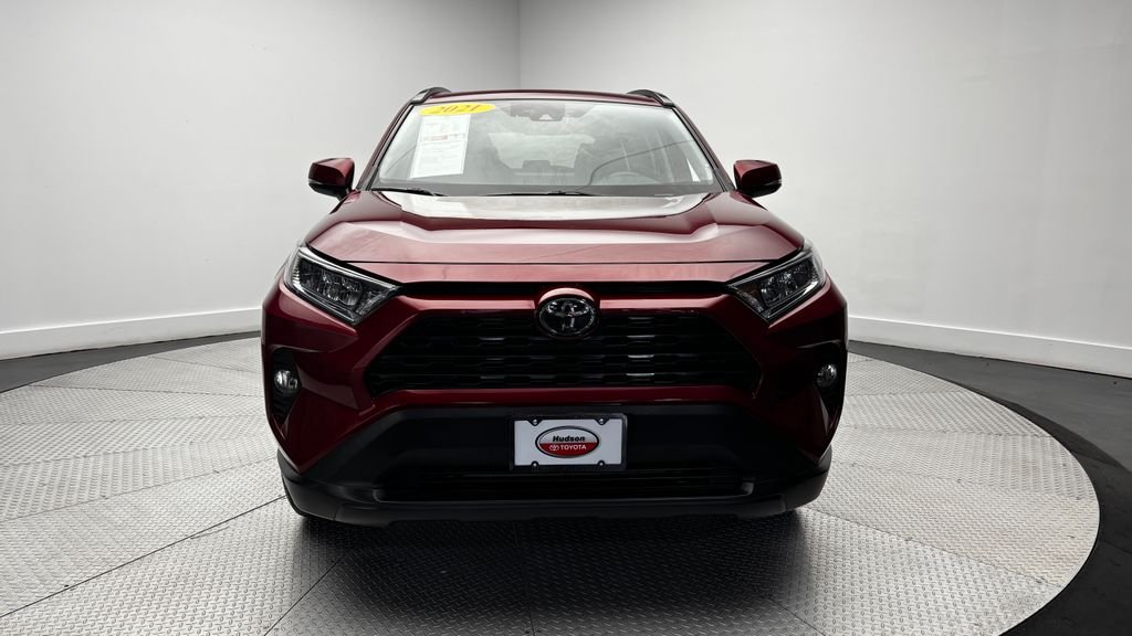 Used 2021 Red Toyota XLE Premium image 41