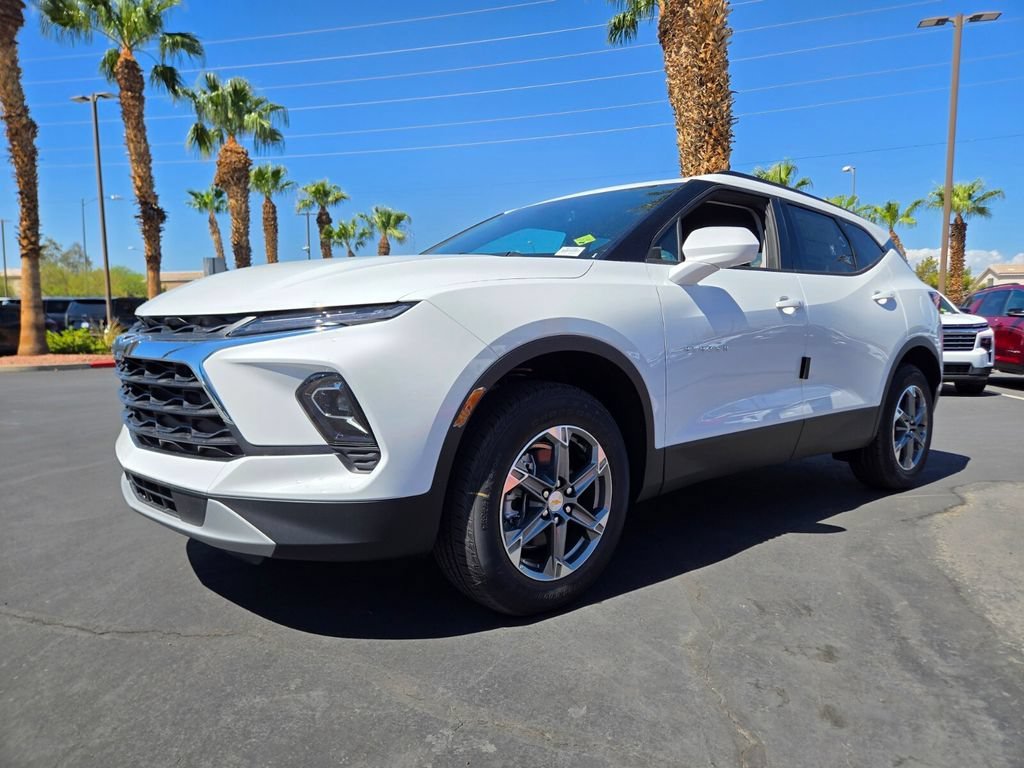 New 2026 Summit White Chevrolet 2LT image 2