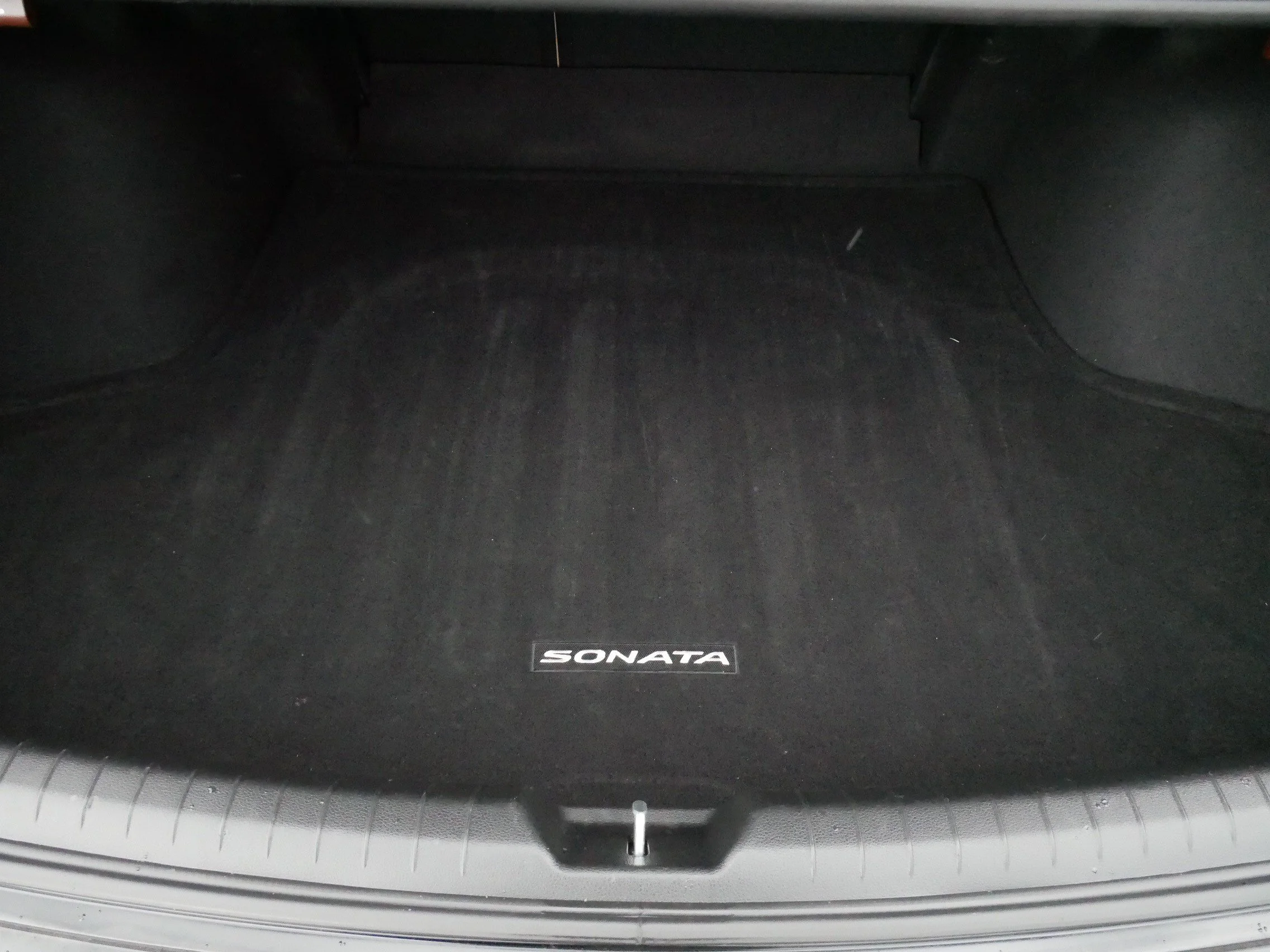 Used 2021 Phantom Black Hyundai Limited image 18