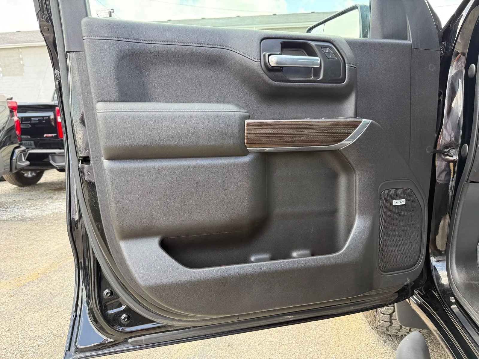Used 2020 Black Chevrolet LT Trail Boss image 17