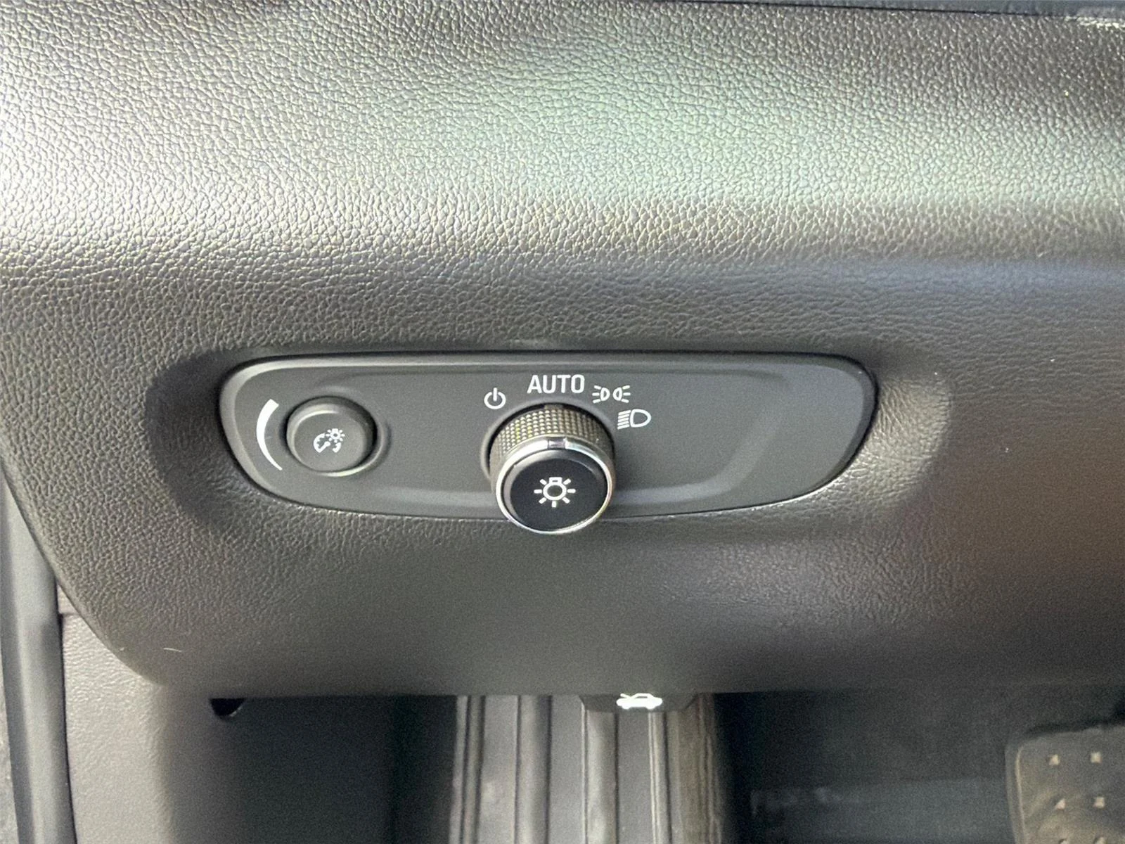 Used 2023 Mosaic Black Metallic Chevrolet LT Cloth image 22
