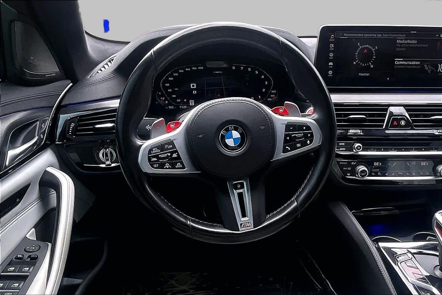 Used 2022 Marina Bay Blue Metallic BMW  image 5