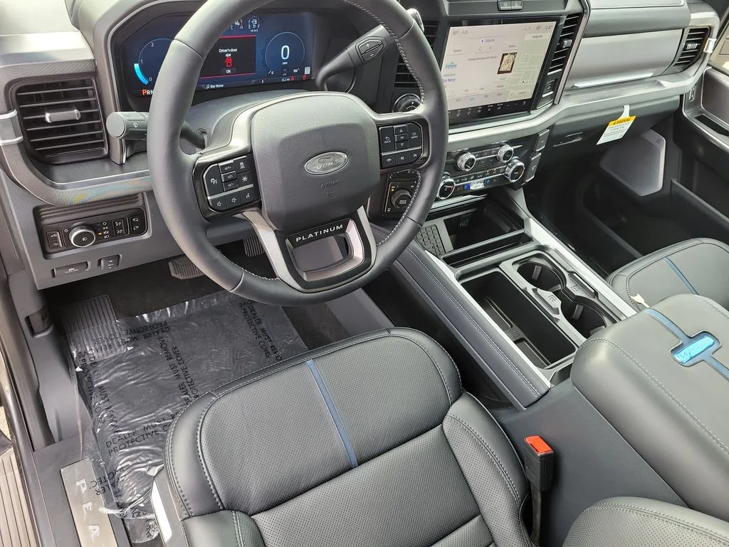 2026 Ford F-250 Super Duty Platinum - Photo 13