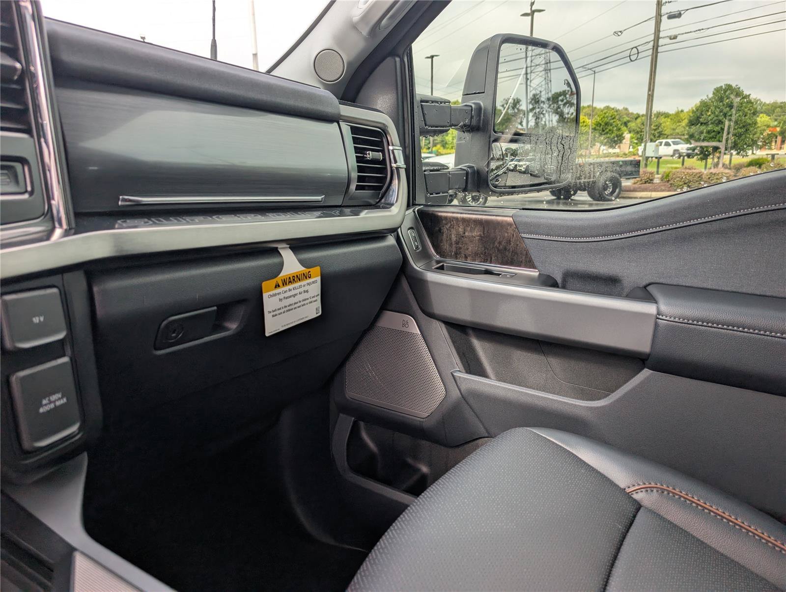 New 2026 AGATE BLACK FORD Lariat image 33