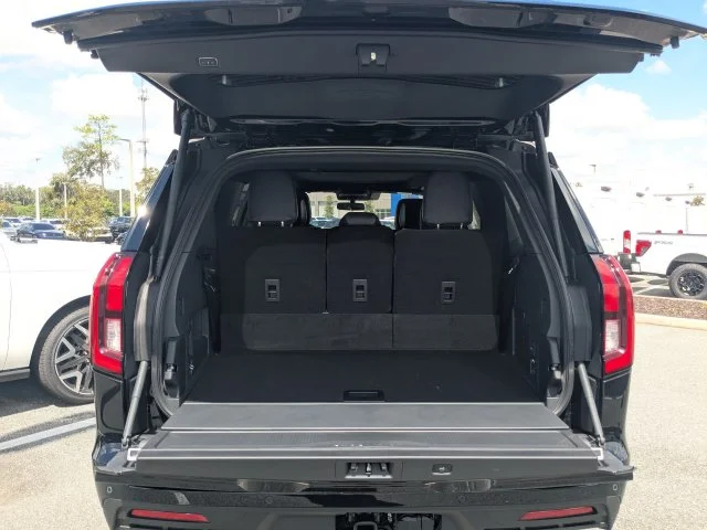 New 2027 Agate Black Metallic Ford Tremor® image 12