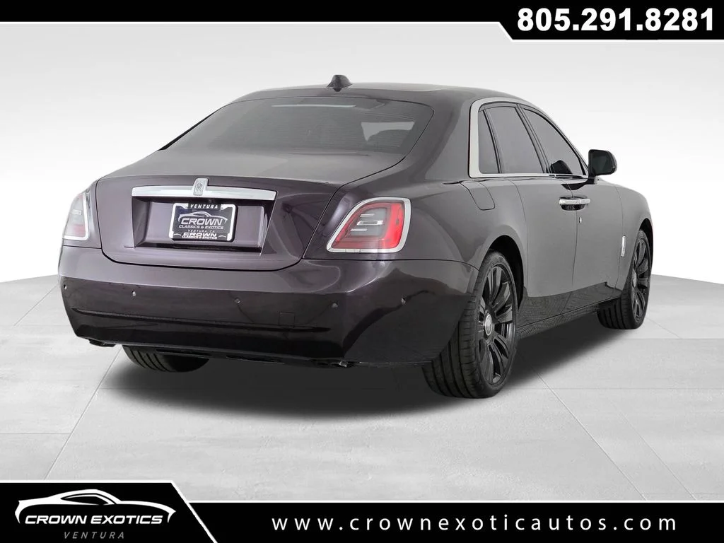 Used 2023 Purple Rolls-Royce Base image 8