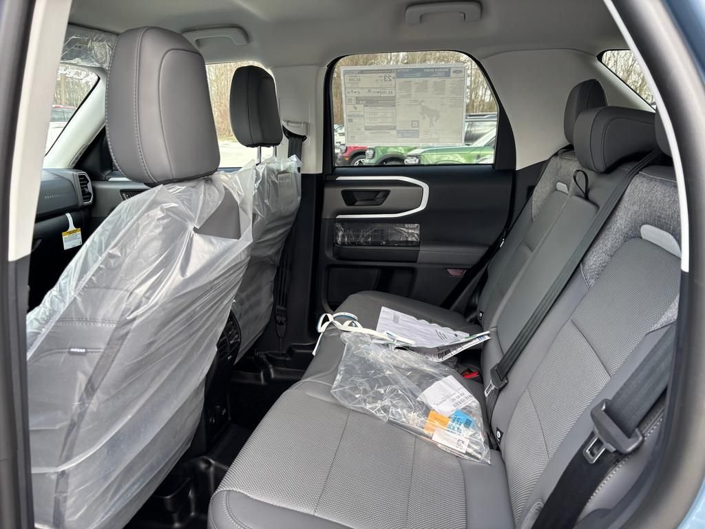 New 2026 Azure Gray Metallic Tri-Coat Ford Badlands® image 11