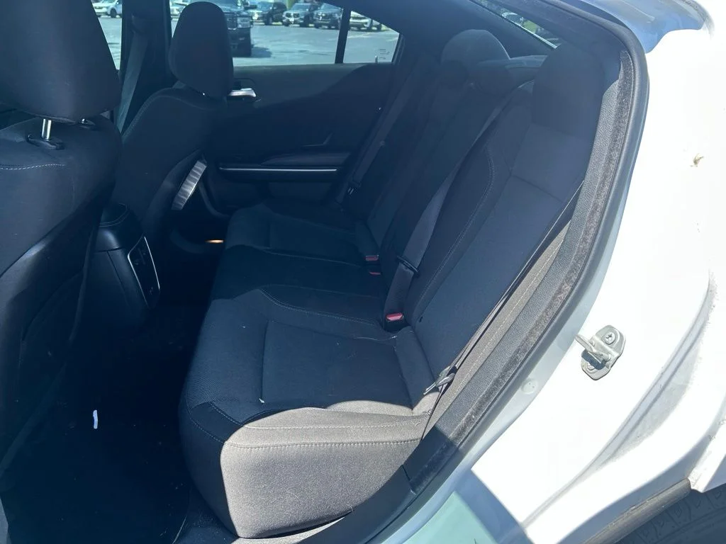 Used 2019 White Knuckle Clearcoat Dodge SXT image 9