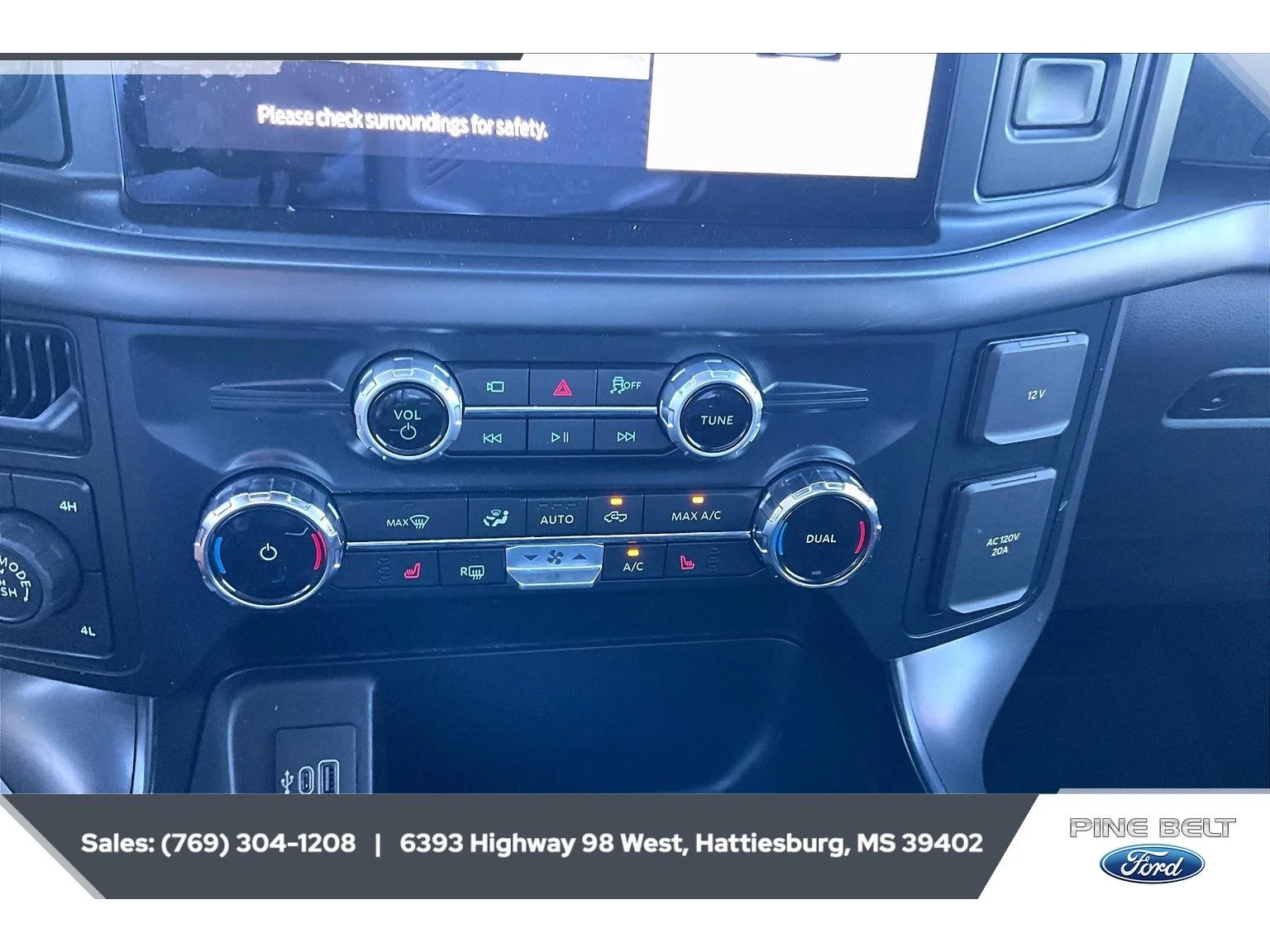 Used 2025 Agate Black Metallic Ford Tremor image 24