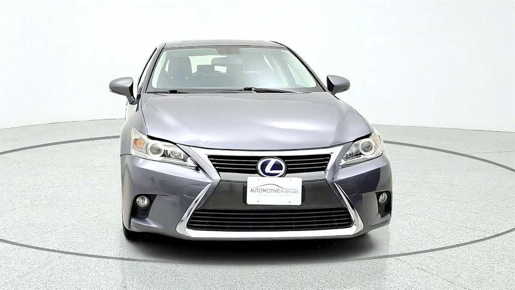 Used 2016 Nebula Gray Pearl Lexus 5dr Sedan Hybrid w/ Moonroof, Backup Camera & Seat Comfort Pkg image 2