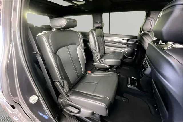 New 2026 Gray Jeep Upland image 11