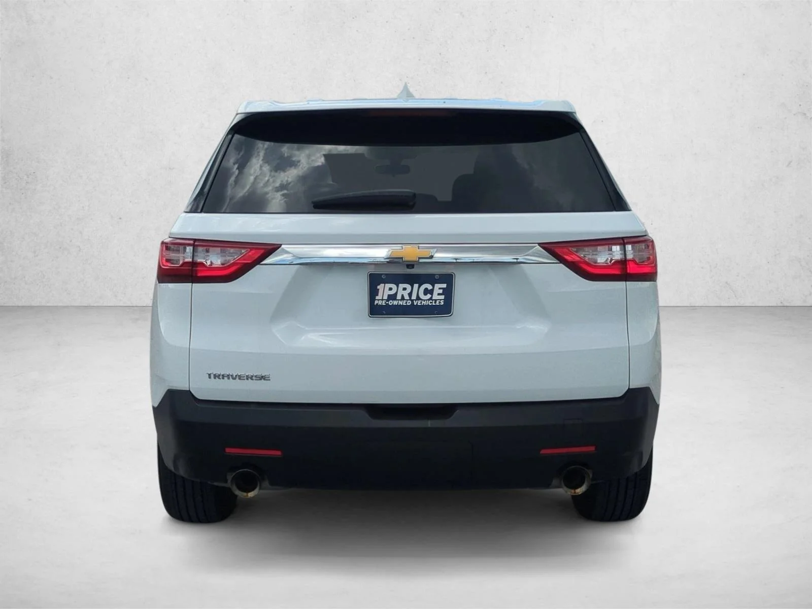 Used 2019 Summit White Chevrolet LS image 7