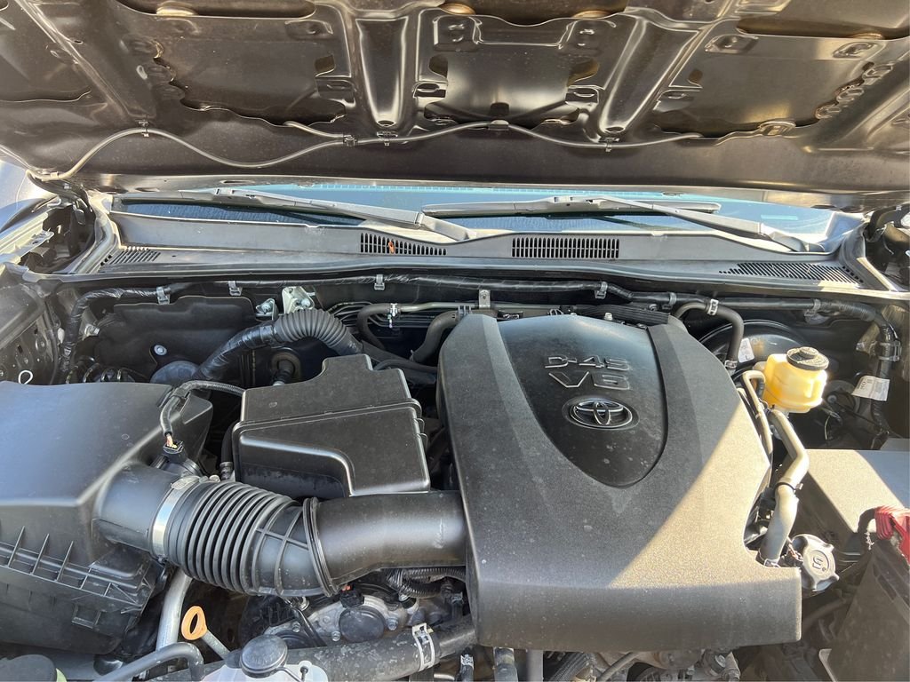 Used 2021 Magnetic Gray Metallic Toyota SR5 image 12