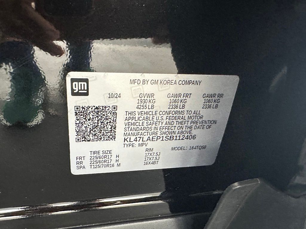 Used 2025 Black Buick Preferred image 40