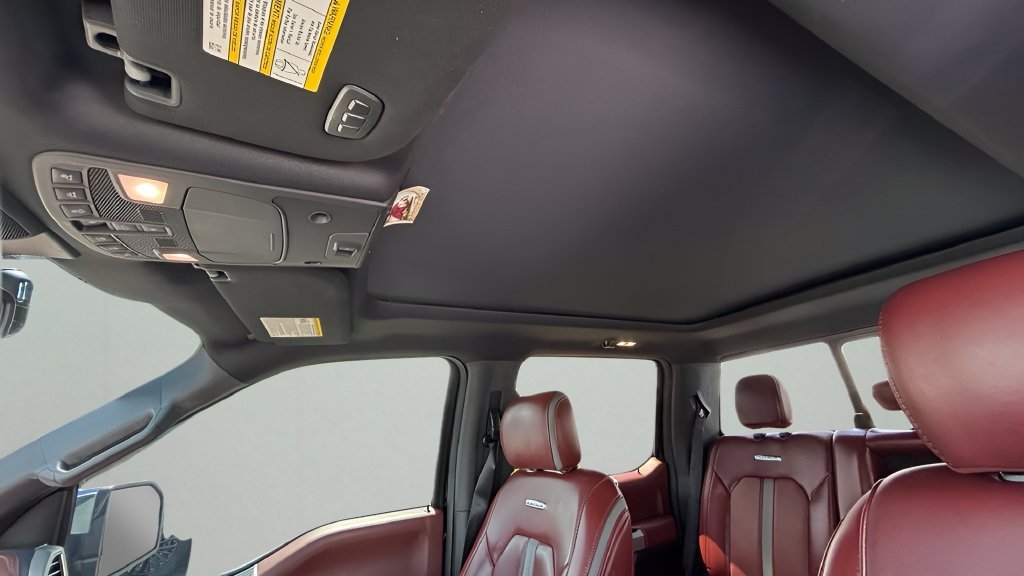 Used 2018  Ford XL image 7