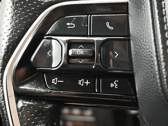 Used 2022 Black Toyota SR5 image 18