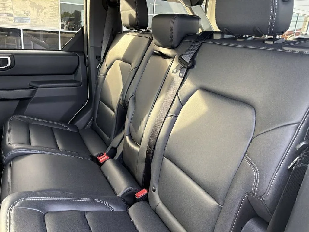 New 2026 Desert Sand Ford Badlands® image 19