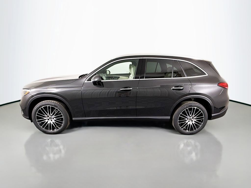 New 2026 Graphite Grey Metallic Mercedes-Benz GLC 300 image 37