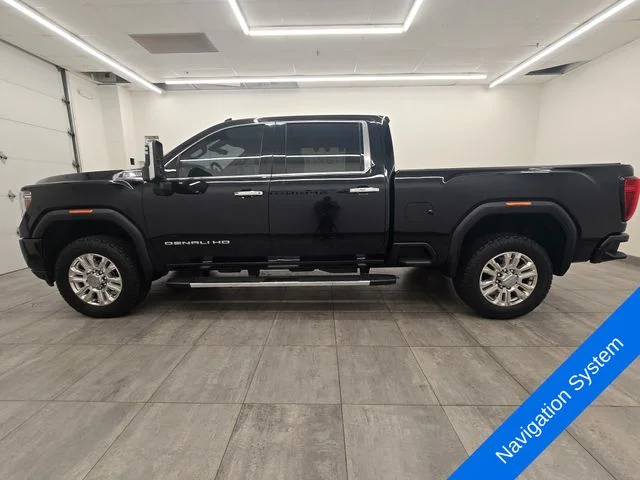 Used 2022 Onyx Black GMC Denali image 2