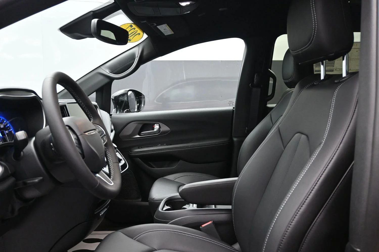2027 Chrysler Pacifica Select - Photo 21